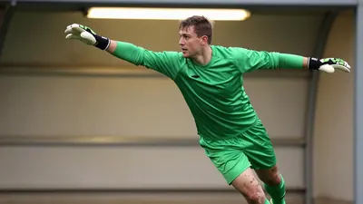 Sam Johnstone's impressive Celtic debut against St Johnstone has put the on-loan Wolves goalkeeper in the frame for a...